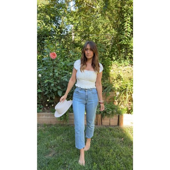 Vintage 90s Straight Leg Denim in Light Wash - Picture 6 of 9